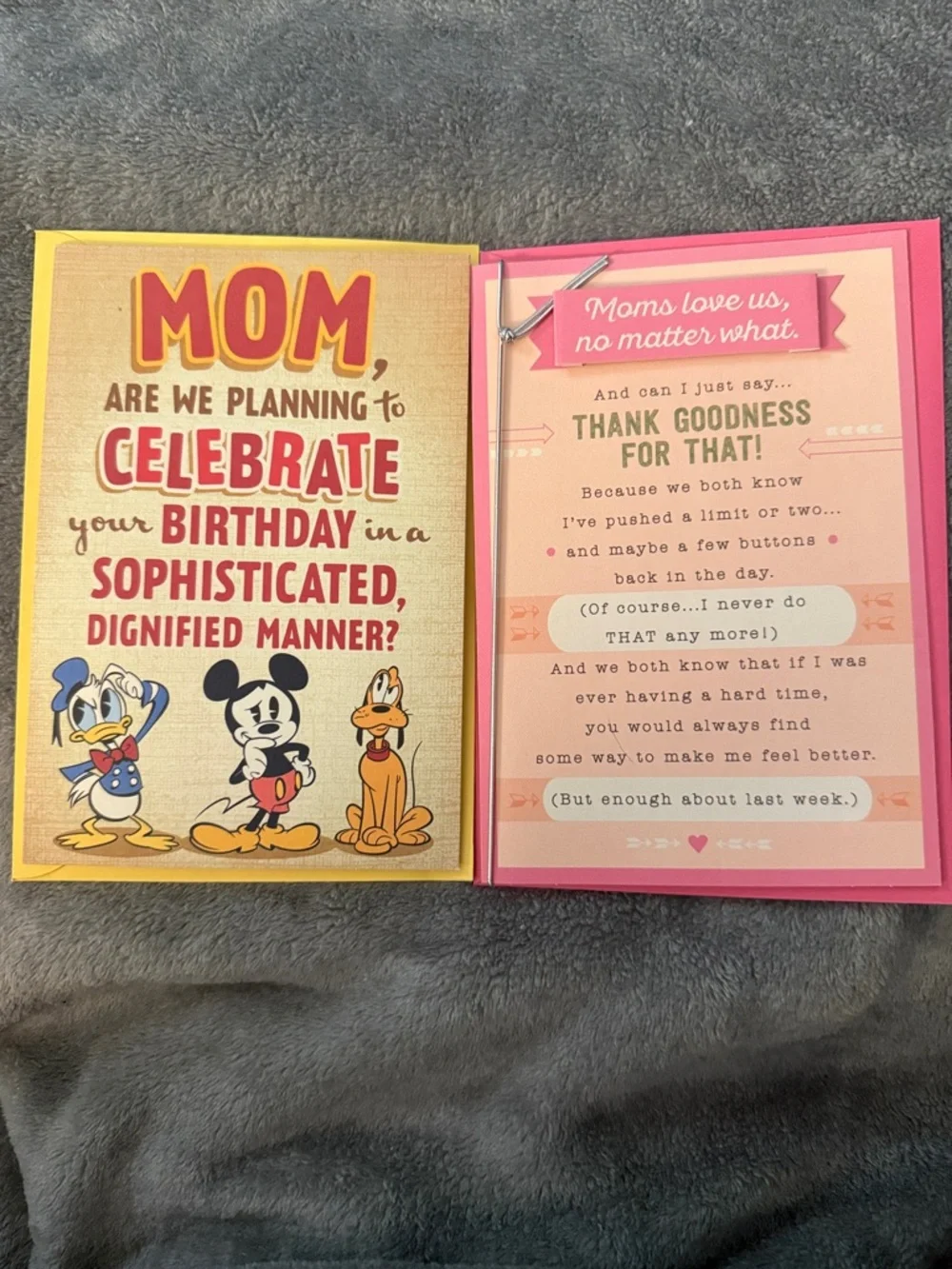 🌻 Bundle of 2 Hallmark Happy Birthday Mom Cards